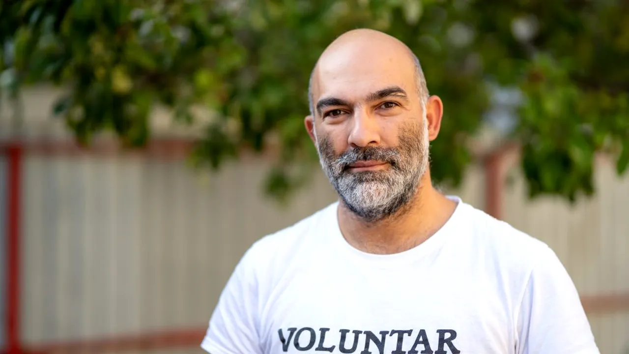 CIPRIAN NECULA, activist rom, despre etnicizarea crizei coronavirusului: ”Tendința mai multor publicații din România este de a arunca boala în romi/ Nu este tolerabil ca într-o situație de criză să generăm alte crize”-Exclusivitate