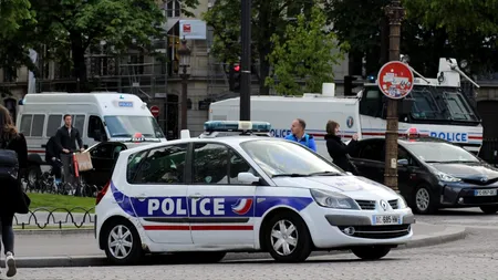 Franța impune purtarea măștii de protecție, cu poliția și jandarmii. Cetățenii riscă închisoarea, la trei abateri