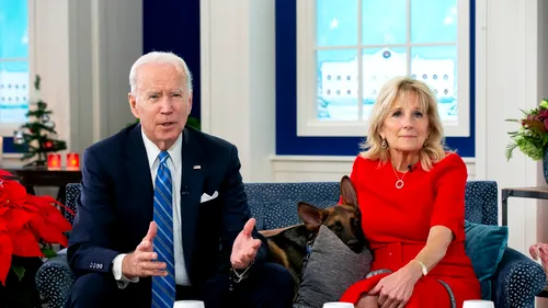 Joe Biden, insultat în timpul unui apel telefonic de Crăciun | VIDEO