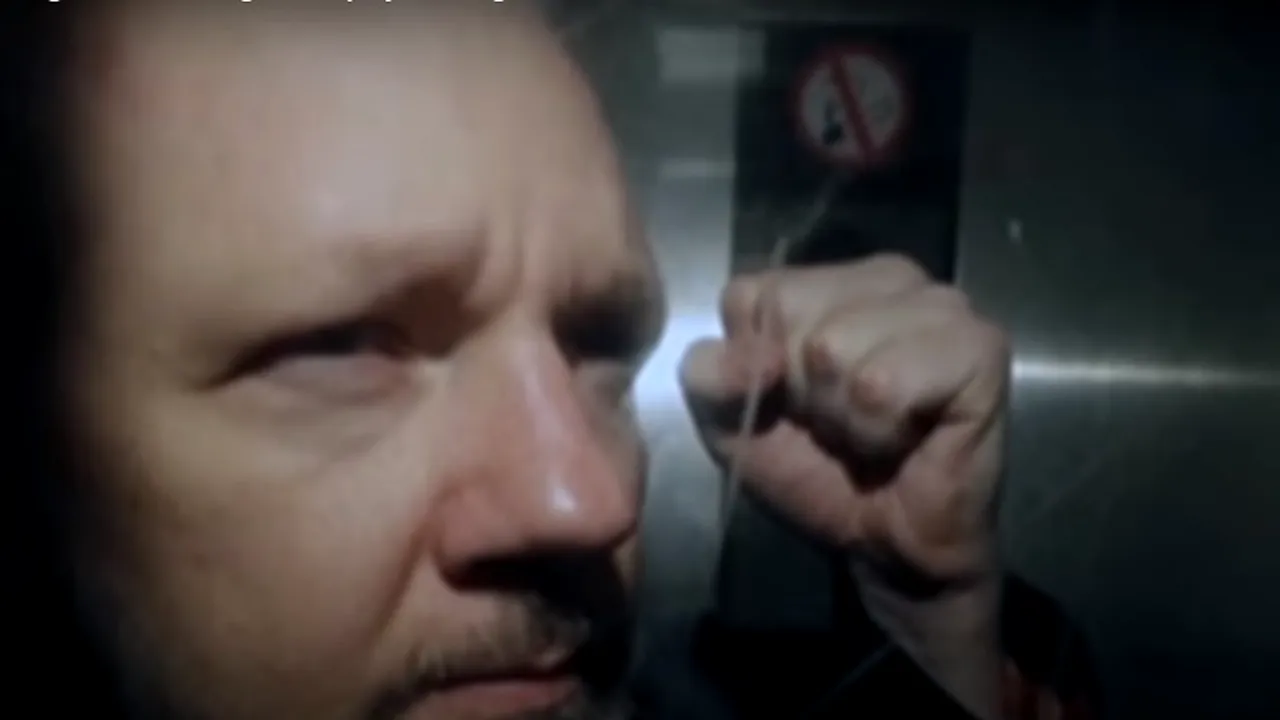 IMAGINI ÎN PREMIERĂ cu copiii lui Julian Assange, născuți dintr-o poveste secretă de amor la ambasada Ecuadorului din Londra/ Cine este femeia din viața fondatorului WikiLeaks