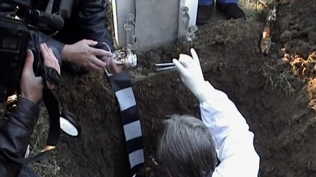 Un bărbat împușcat din ordinul fostei Securități va fi deshumat