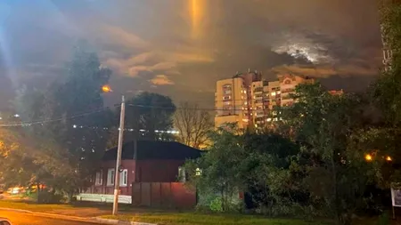 A folosit Rusia laserul „Peresvet” pentru a lovi sateliții de spionaj ai SUA? Misterul coloanelor de lumini din Belgorod, deslușit | FOTO&VIDEO