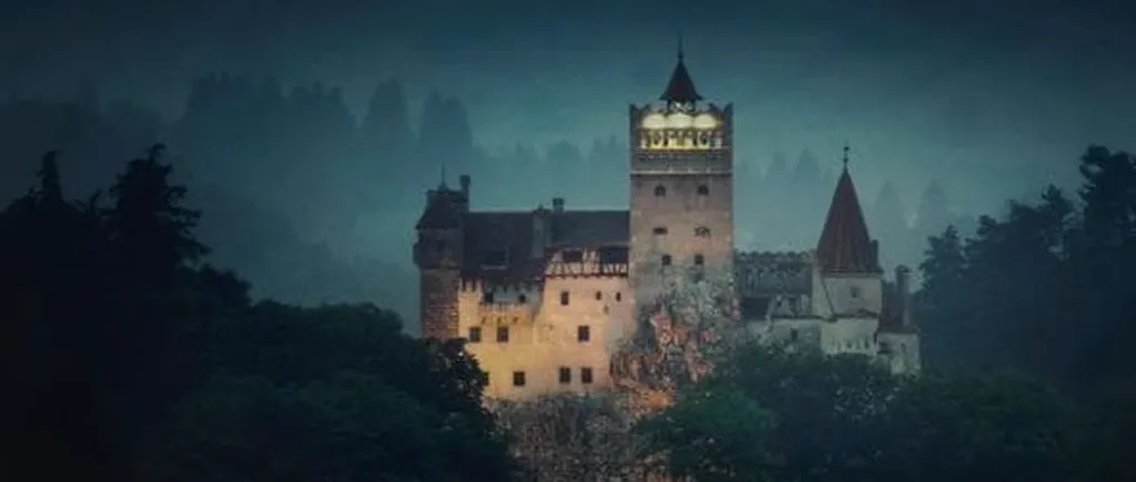 Cel mai faimos site de închiriat locații din lume a listat Castelul lui Dracula pentru Halloween. Ce trebuie să faci pentru a petrece o noapte acolo