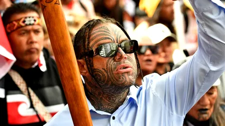 Proteste cu ZECI DE MII de oameni în Noua Zeelandă