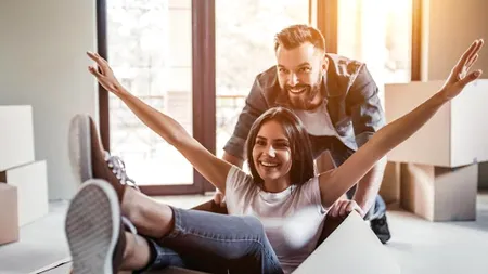 Nu. Te. Mai. Chinui. Apelează la serviciul de mutări mobilă