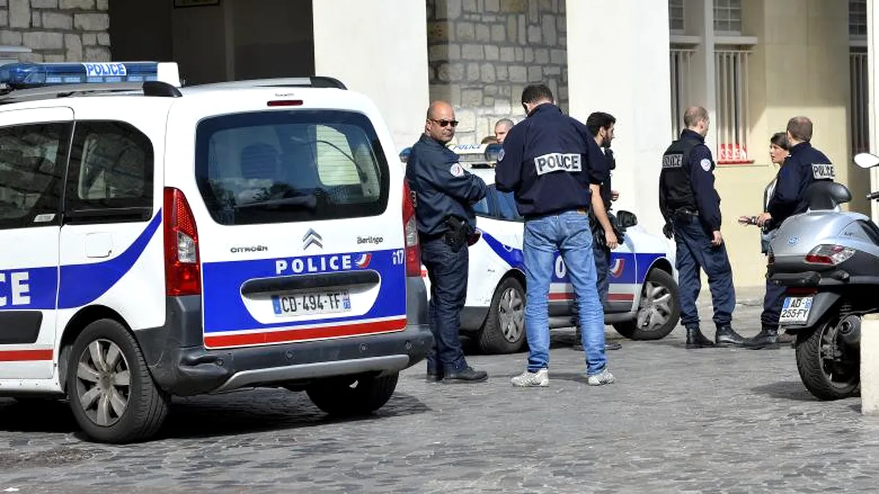 Descoperire demnă de filme de groază. Doi bebeluși au fost găsiți în congelatorul unei mame cu 9 copii din Franța