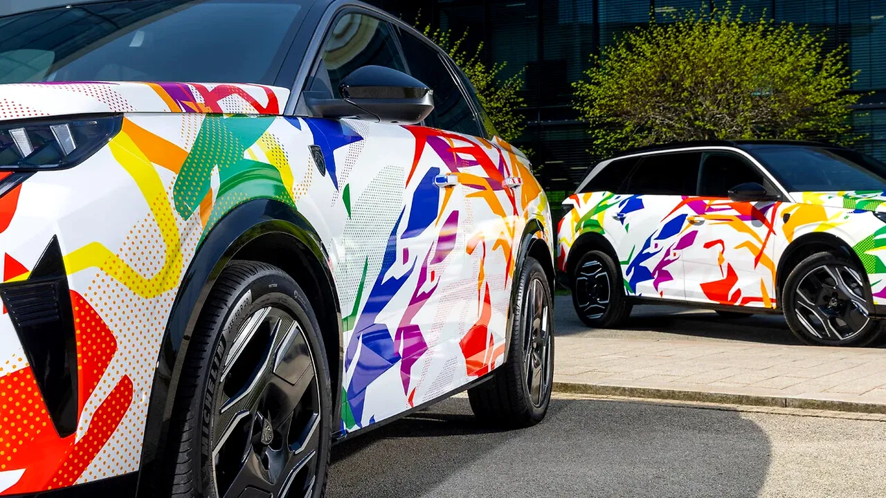 Revoluție în industria auto: a fost testat primul vehicul electric fără încărcător și INVERTOR