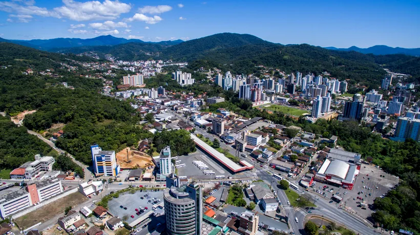CORONAVIRUS. Un oraș din Brazilia a înregistrat o creștere uriașă a cazurilor de COVID-19 după relaxarea restricțiilor