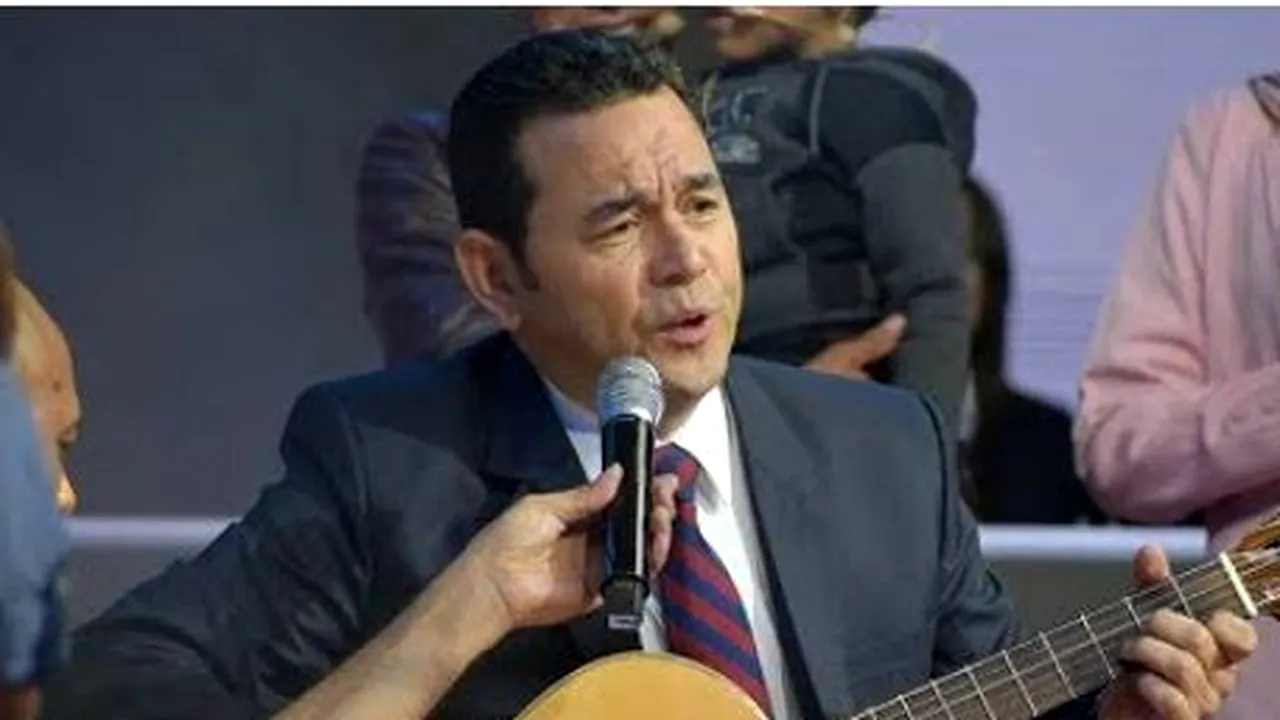 Președintele Guatemalei - plimbat de Sheldon Adelson