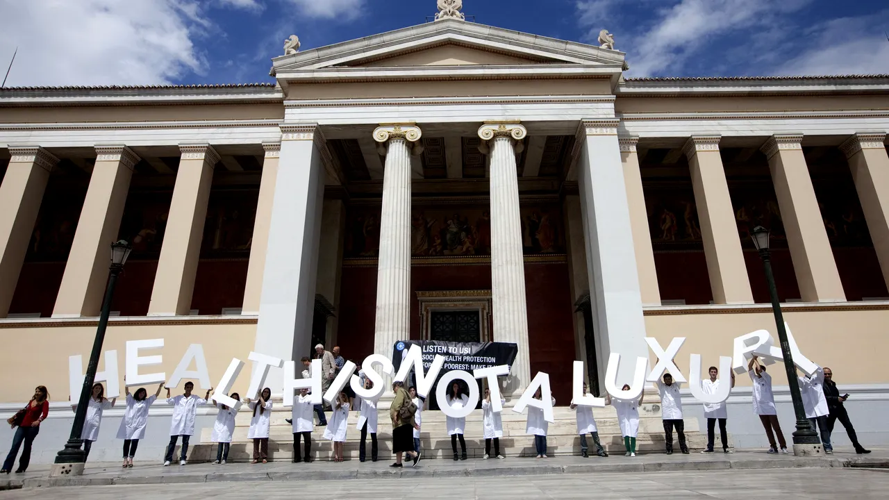 Grecii din diaspora, îndemnați să pună mână de la mână pentru reducerea datoriilor statului elen