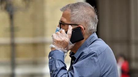 Italia renunță la obligativitatea purtării măștii de protecție în aer liber