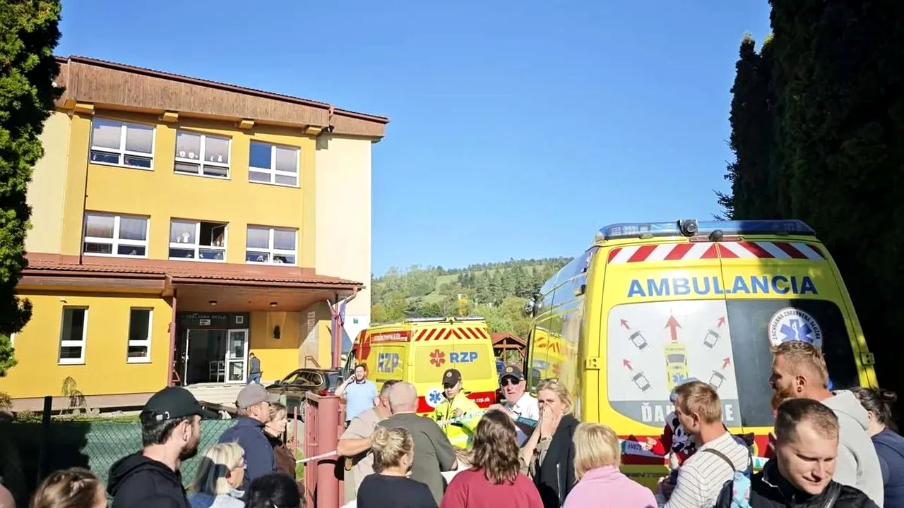 Tragedie într-o școală din Slovacia. Un elev de clasa a VIII-a ucis o profesoară și a rănit cu cuțitul două persoane, inclusiv un copil. Ce anunță autoritățile despre motivul atacului
