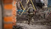 Soldat rus despre „pulsul” armatei lui Putin: „Mamă, comandantul bateriei mele s-a împușcat în picior pentru a ieși de aici, chiar la început!”