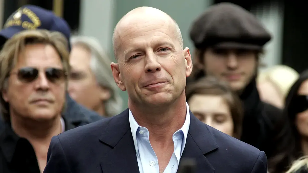 Starea de sănătate a lui Bruce Willis se înrăutățește pe zi ce trece. Familia actorului speră la o minune de Crăciun