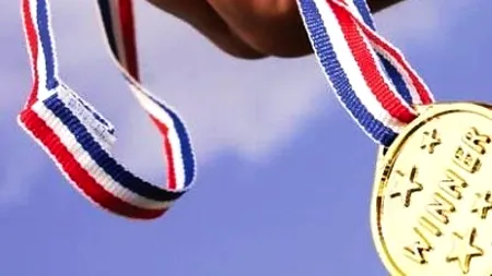 Umilință pentru trei olimpici, la o festivitate de premiere din Gorj. Părinte: E bătaie de joc!