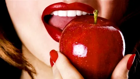 STUDIU. Ingredientul minune care ține la distanță cariile 