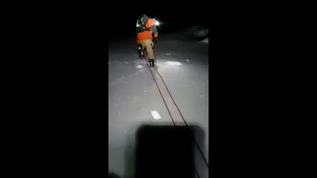 Incident grav în Munţii Făgăraş. Un bărbat a murit după ce a alunecat și s-a izbit de stânci