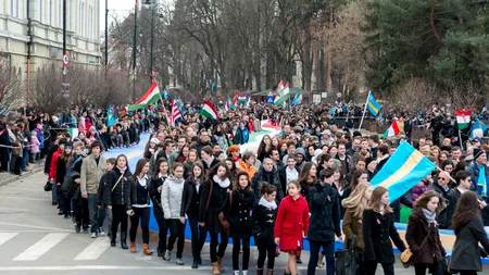 EDITORIAL. Cum se vede România prin ochii unor profesori care predau română în Ungaria: „O țară plină de oameni săraci și de țigani cerșetori