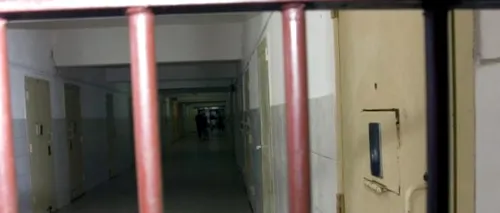 500 de persoane evacuate din Penitenciarul Craiova după un incendiu