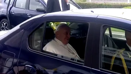 Papa cu Loganul, Iohannis cu Mercedesul. De ce nu a vrut Suveranul Pontif o mașină blindată