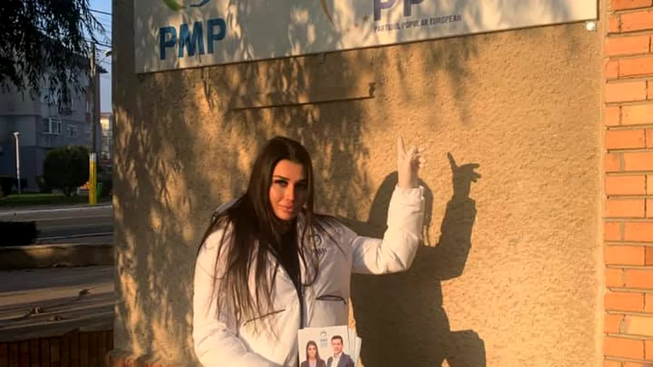 Elena Băsescu, surprinsă într-o ipostază bizară la Constanța. Gestul de neînțeles al candidatei PMP pentru Camera Deputaților (FOTO)