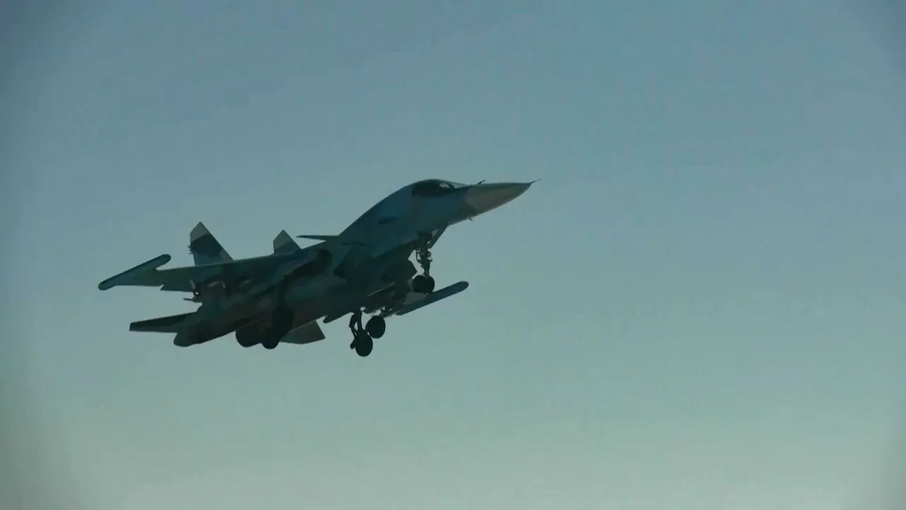 Accident AVIATIC | Doi piloți au murit în urma prăbuşirii unui avion în timpul antrenamentelor