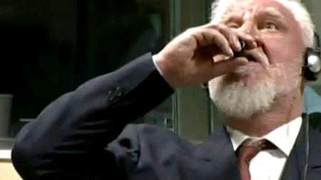 Slobodan Praljak, fost comandant al croaților-bosniaci, s-a otrăvit în timpul procesului de la TPI. Bărbatul de 72 de ani primise 20 de ani de închisoare. VIDEO INCREDIBIL