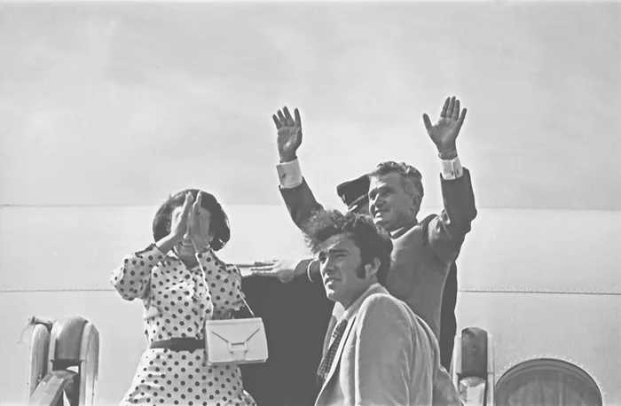 Nicu Ceaușescu alături de părinții lui într-o vizită la Chișinău din 1976 Sursa Wikipedia