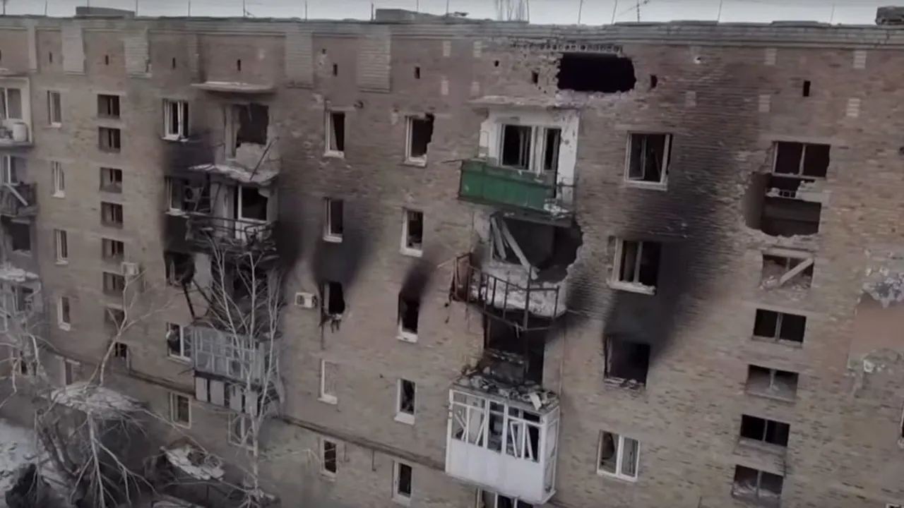 8 ȘTIRI DE LA ORA 8. Cum arată primul oraș din Ucraina complet distrus de armata rusă. Volnovakha este acum o ruină (VIDEO)