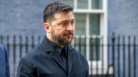 În vreme de război, Zelenski luptă pe mai multe fronturi. Tactici DURE în campania de eliminare a „greilor” regionali. „Echipa președintelui utilizează instrumente cu temeiuri juridice șubrede”