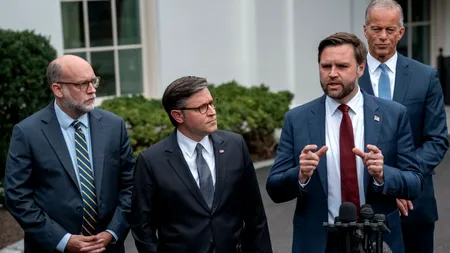 SUA s-ar putea confrunta cu un BLOCAJ INSTITUȚIONAL/ Administrația Trump negociază cu democrații pentru a depăși impasul bugetar 