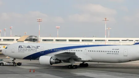 Avionul israelian vizat de o amenințare teroristă, escortat foarte aproape de România