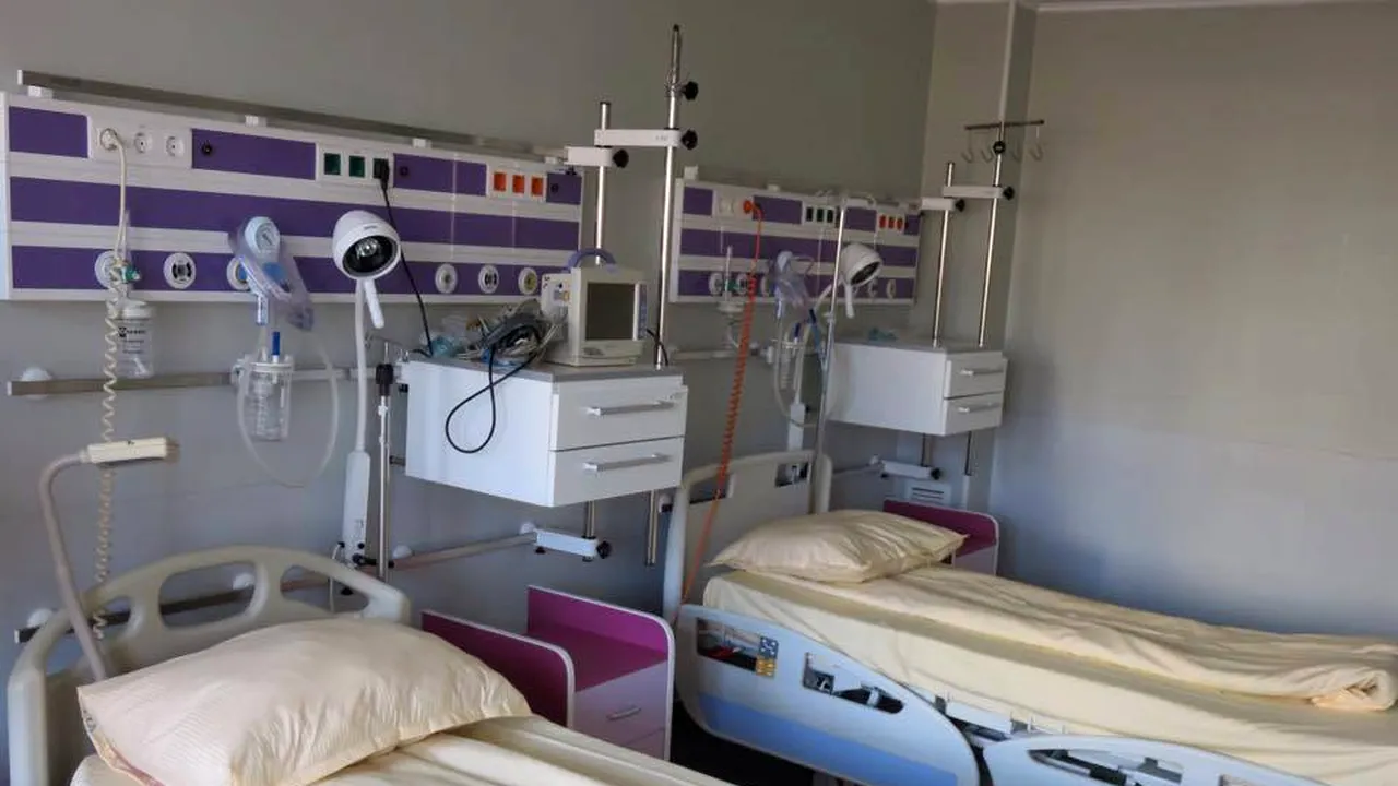 Epidemie de gripă. Un bărbat internat la Spitalul din Bistrița a murit. Bilanțul deceselor ajunge din acest sezon ajunge la 33