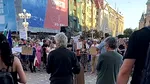 A început mitingul de susținere pentru Fritz. Câteva zeci de persoane s-au adunat în Piața Operei din Timișoara și scandează „Justiție, jos corupția”