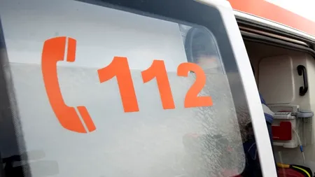 O adolescentă de 16 ani a încercat să se sinucidă în toaleta unei școli