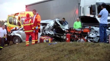 ACCIDENTUL DIN UNGARIA. Avionul cu 11 răniți a aterizat la Baza 90 Otopeni. Șapte români au rămas în stare critică în  Ungaria