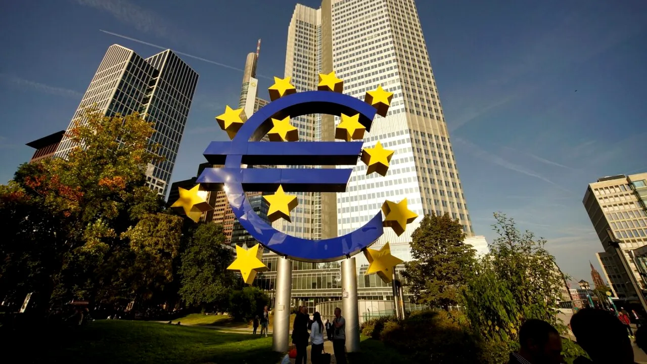 Oficial BCE: Zona euro este un model ”de succes”, dar integrarea rămâne INCOMPLETĂ /”Trebuie să reechilibrăm modelul economic”