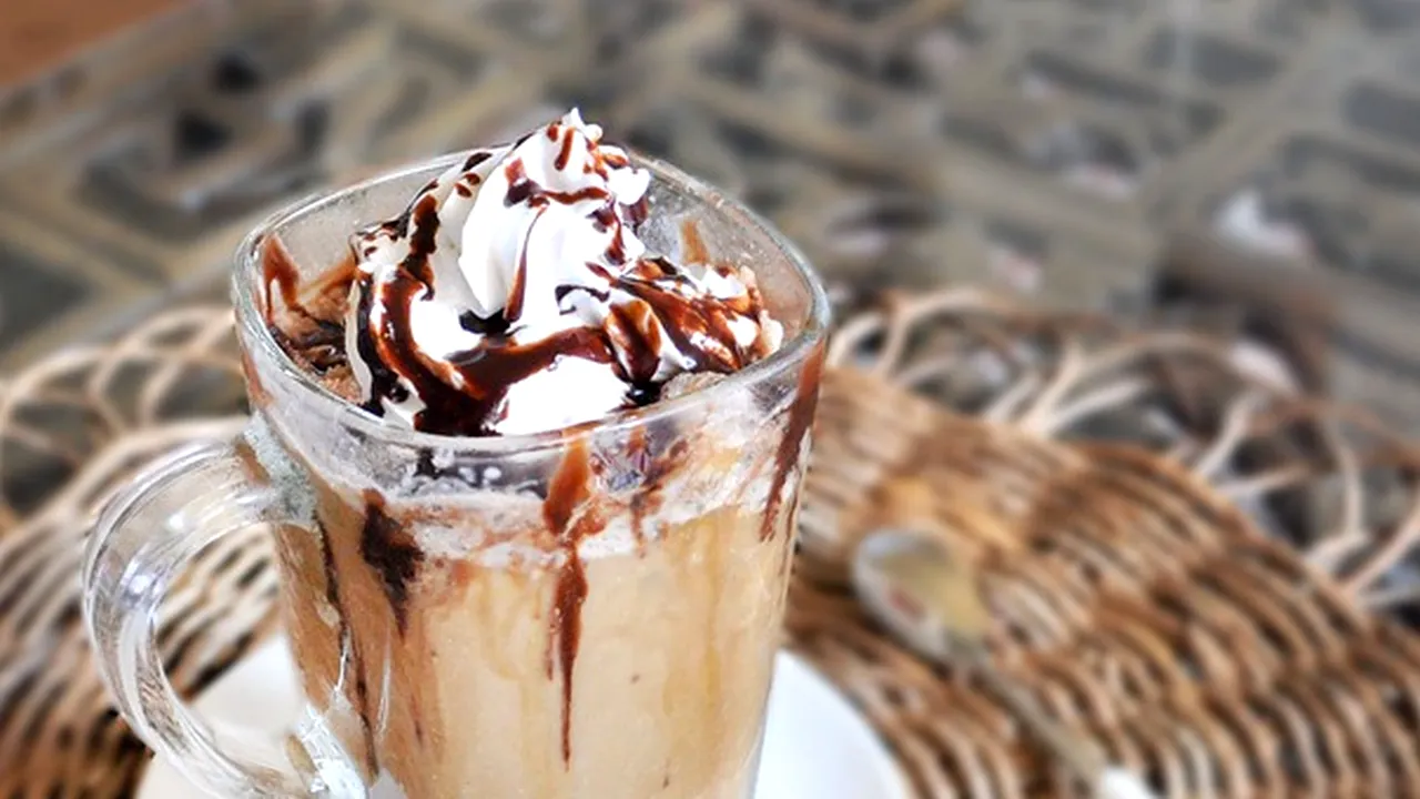 Record mondial: cel mai mare frappucino din lume 