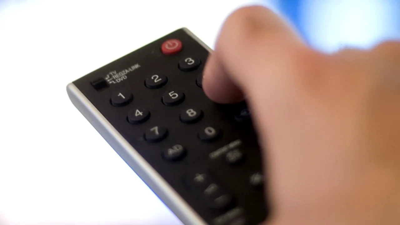 Stelian Tănase, președintele-director general al SRTv, îi invită pe Ponta și Iohannis la una sau mai multe dezbateri electorale
