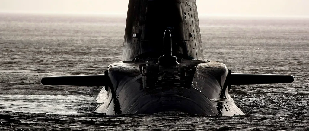 Un submarin rus dotat cu rachete nucleare depistat în largul coastelor Franței 