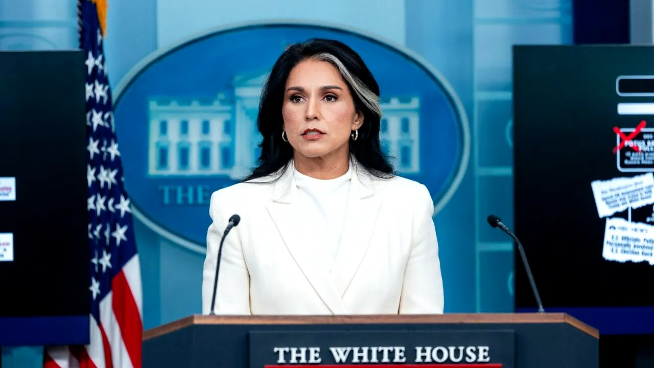 Șeful securității din SUA revocă autorizaţiile pentru 37 de membri ai serviciilor de informaţii americane, la cererea lui Donald Trump