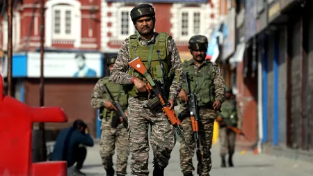 Atac sângeros asupra unui grup de TURIȘTI soldat cu 26 de morți și 17 răniți. Atacatorii au deschis focul într-o stațiune din Cașmirul indian