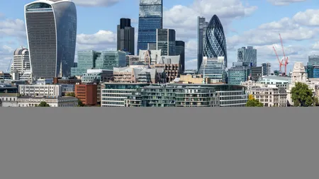 Marea Britanie poate pierde zeci de mii de locuri de muncă în sectorul financiar din cauza Brexit