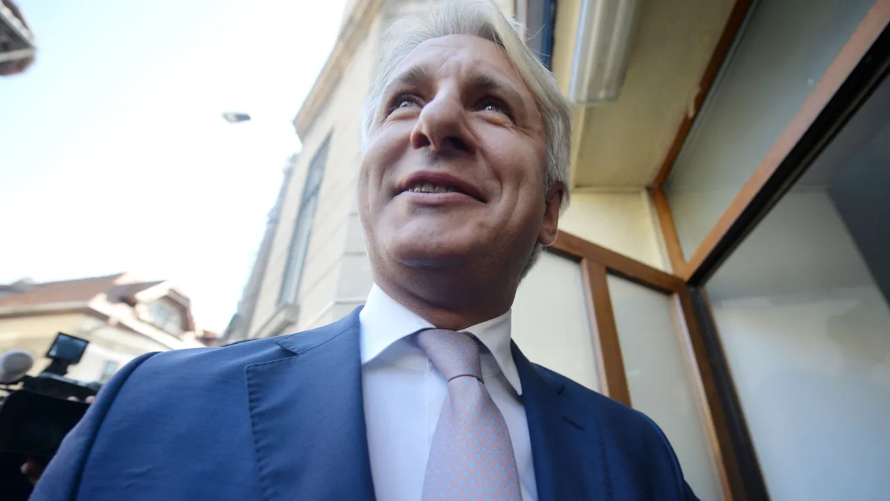 Teodorovici, limbaj suburban la adresa unei jurnaliste: „Sunteți liberă diseară? Îmi faceți curte că nu văd ochișorii... De unde sunteți, de la Boii.ro?