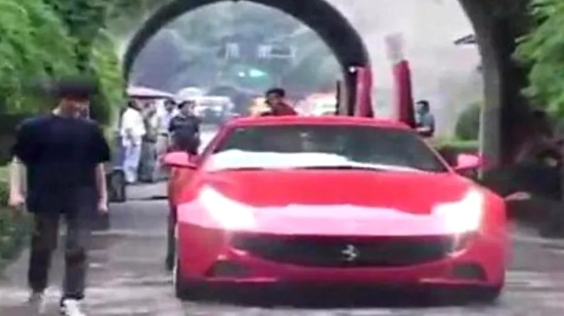 VIDEO. Cum a distrus un Ferrari un monument din timpul Dinastiei Ming