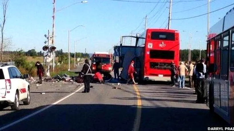 Coliziune între un tren și un autocar în Canada. Cel puțin șase morți