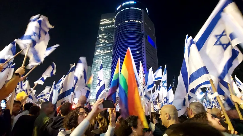PROTESTE de amploare în Israel. Zeci de mii de oameni, pe străzi, la Tel Aviv, împotriva lui Netanyahu | VIDEO