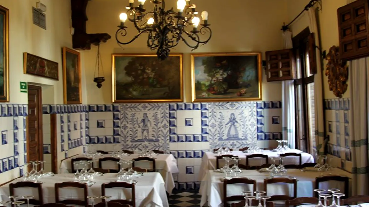 Hotărâre CNSU: În ce condiții se redeschid restaurantele, cinematografele și teatrele, de la 1 septembrie. Cluburile și barurile rămân închise