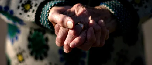 SPERANȚĂ. Două bătrâne de 82 și 87 de ani, vindecate de COVID-19 la Spitalul din Arad