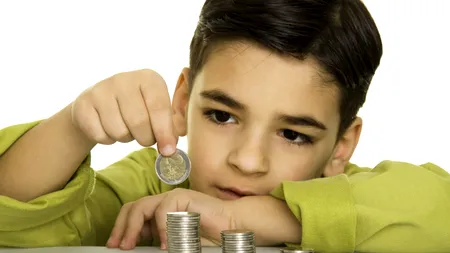 VIDEO | Alocațiile și pensiile minime cresc de la 1 ianuarie. Guvernul a aprobat şi acordarea unei indemnizații suplimentare pentru persoanele cu dizabilități